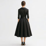 Ildikó – Elegáns Vintage Ruha