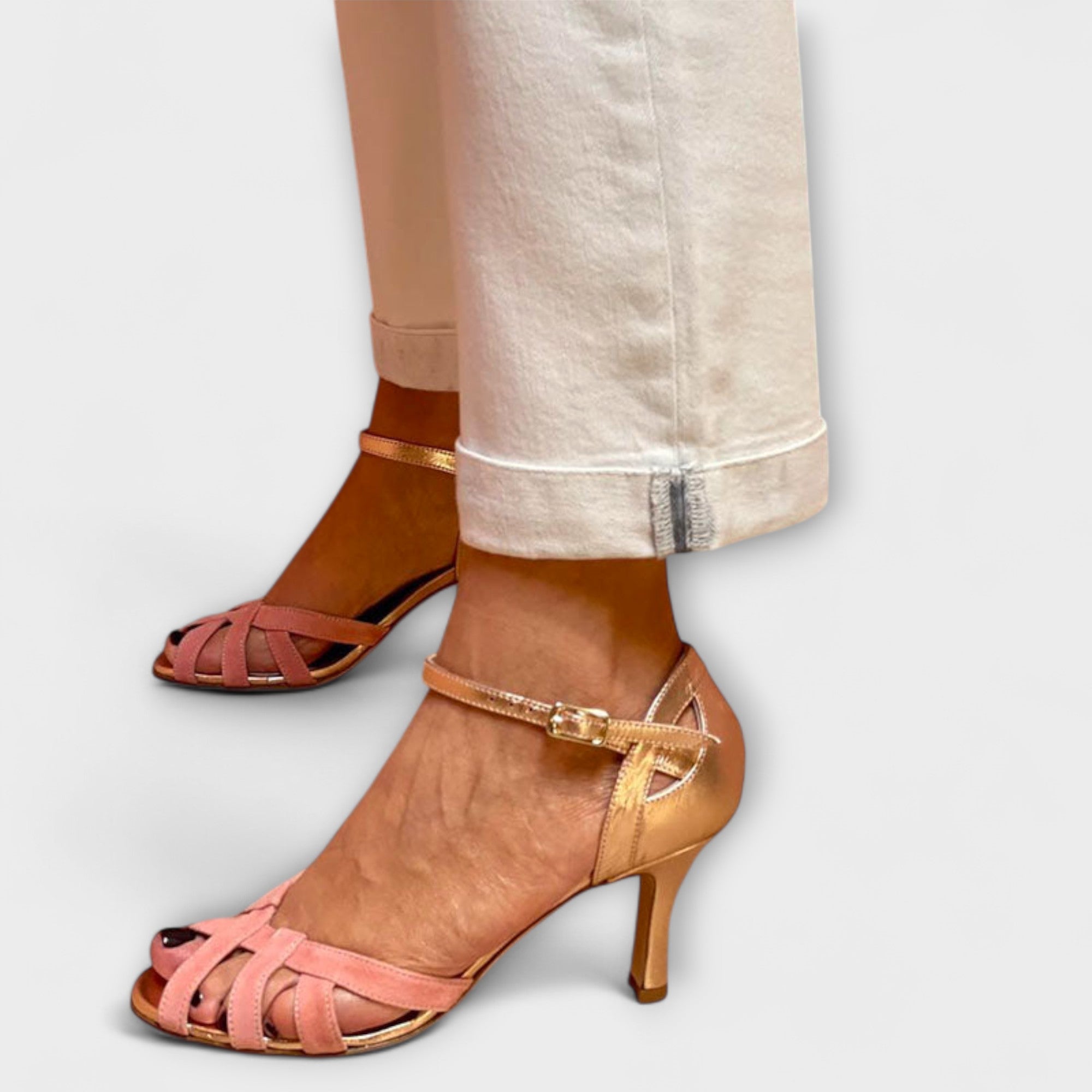 Vanda – Elegancia és Kényelem Minden Lépésben