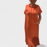 Melinda - Elegáns Kapucnis Ruha