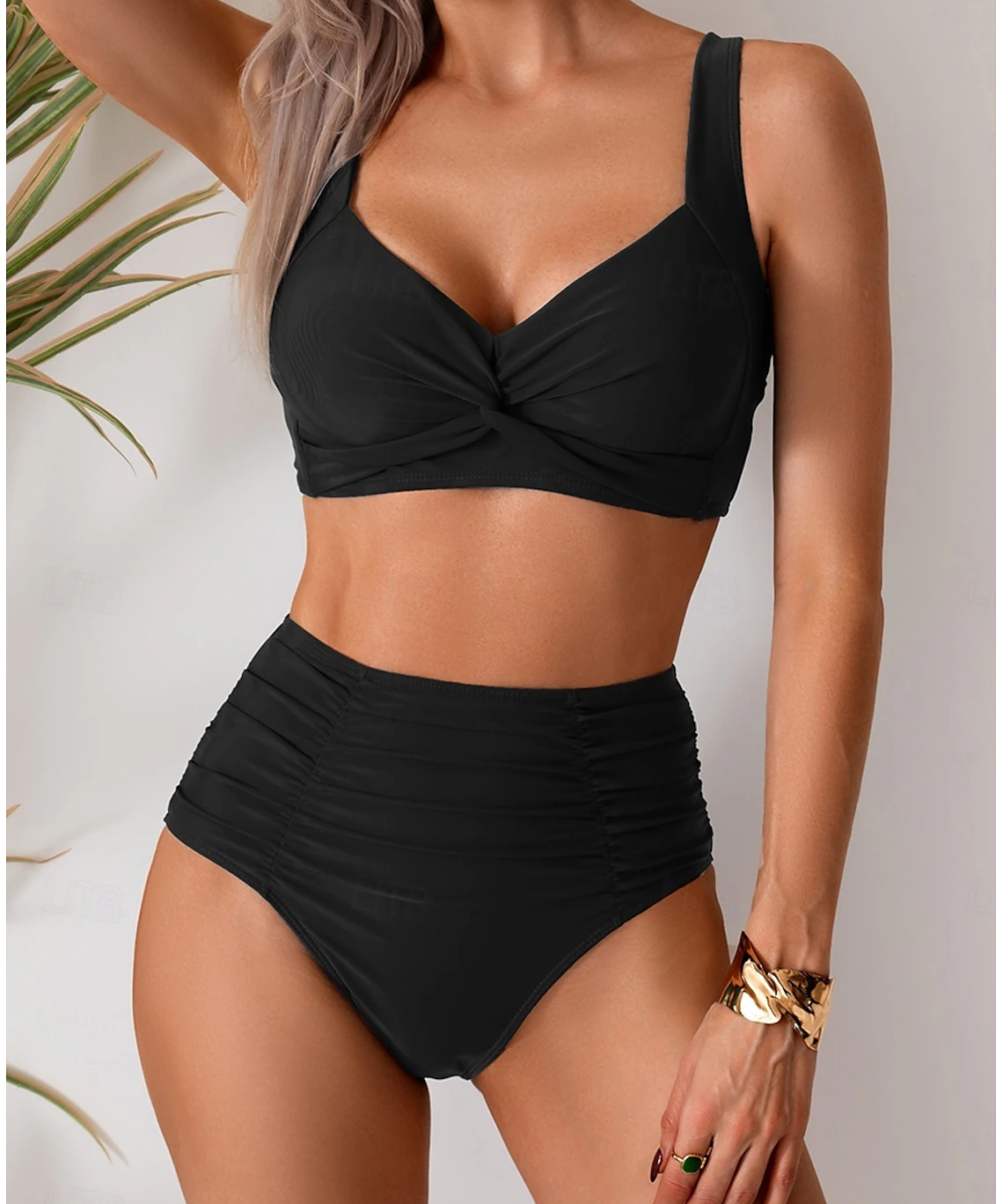 Anikó - Pliszé részletekkel ellátott bikini