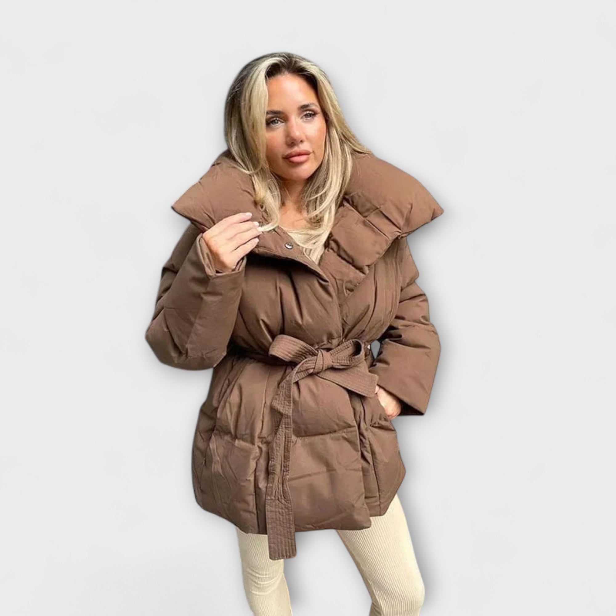 Dorottya – Elegáns Töltött Kabát