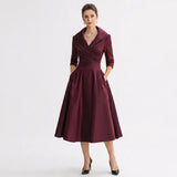Ildikó – Elegáns Vintage Ruha