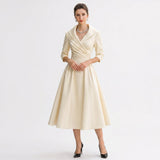 Ildikó – Elegáns Vintage Ruha